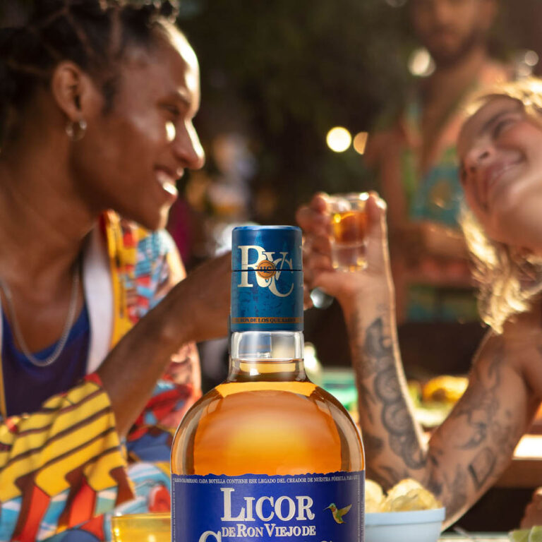 ESENCIAL-INTERNA-984X1474